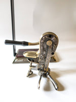 Vintage Vintners Grand Reserve Wine Decorker Opener With Removable Stand Bottle Openers