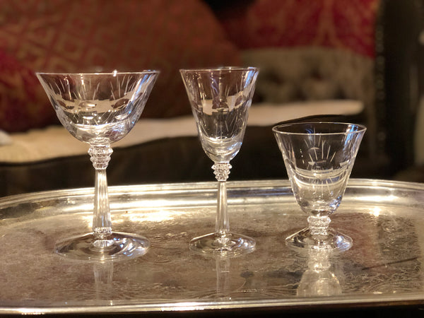 Vintage Set of 4 French Wine Glasses – feastvintage