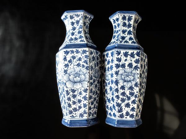 Maitland Smith Wall Pocket Vases Chinoiserie Vase Blue And White
