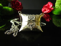 Vintage Silver Tone Pillow Purse Necklace Velvet Lined Pendant Boho Gatsby Flapper Victorian